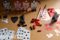 Alice In Wonderland Crafts Card Soldiers Red Ted Art For 11+ Alice In Wonderland Card Soldiers Template